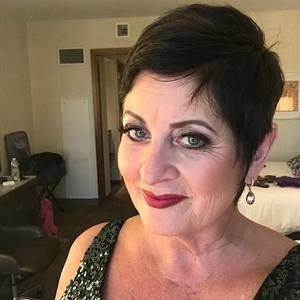 Meet your Posher, Diane